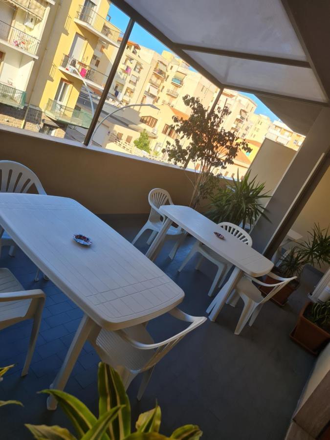 Monti Guest House Alghero Luaran gambar